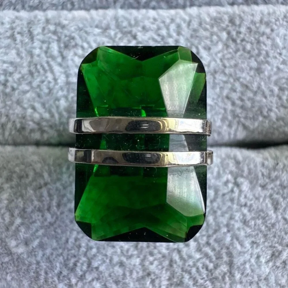 Unbranded Women's Green Jewellery